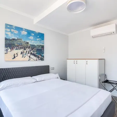Mar Apartment