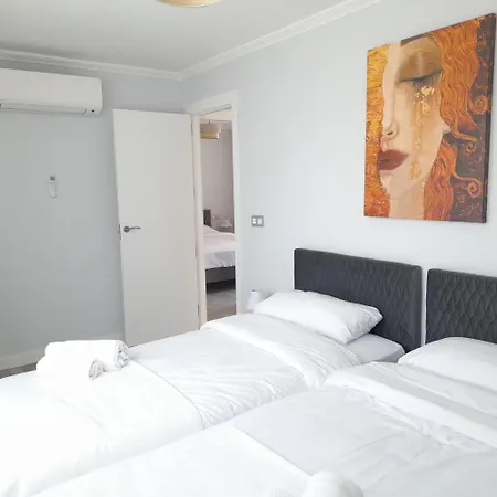 Apartment Mar